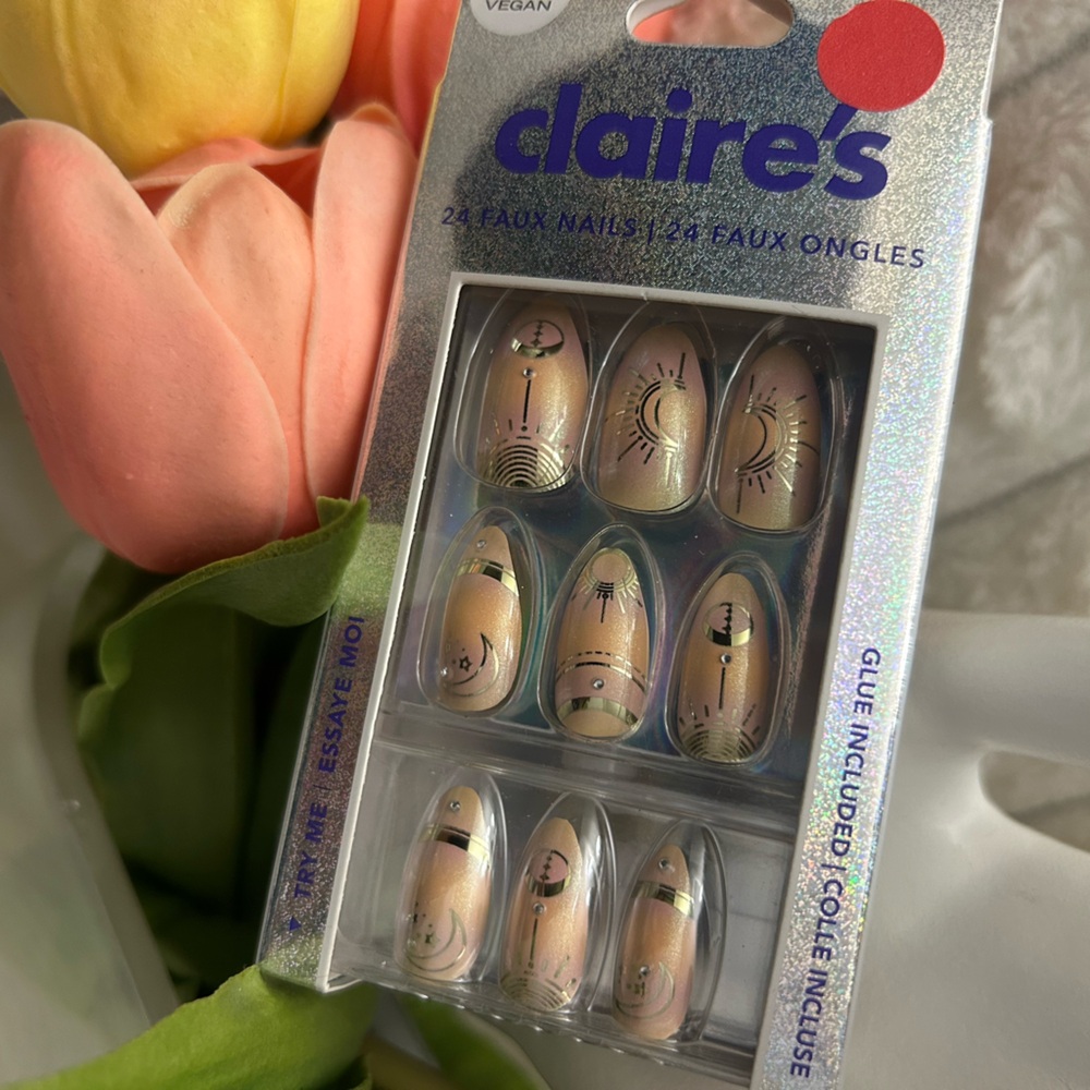 Claire's Cosmic Faux Nails Set